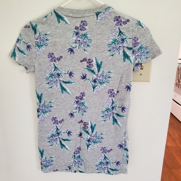 Aeropostale "Aero" flowered Small Tee - Picture 2 of 3